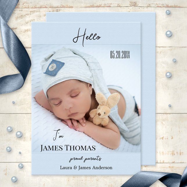 Pastel Blue Pojke Photo Birth Notice Meddelande (Simple elegant baby boy birth announcement card featuring a photo of your baby on pastel blue)