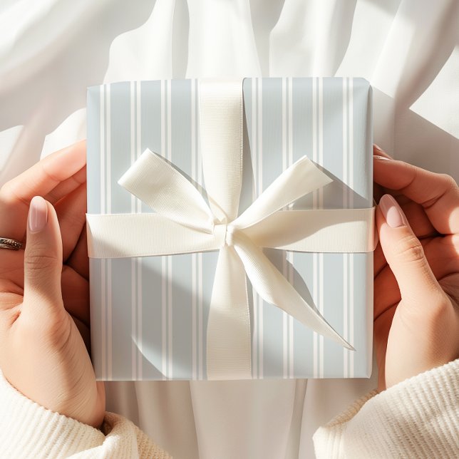 Pastel Blue Rand Minimal Presentpapper (Skapare uppladdad)