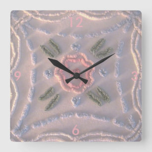 Pastel Chenille Wall Clock Fyrkantig Klocka