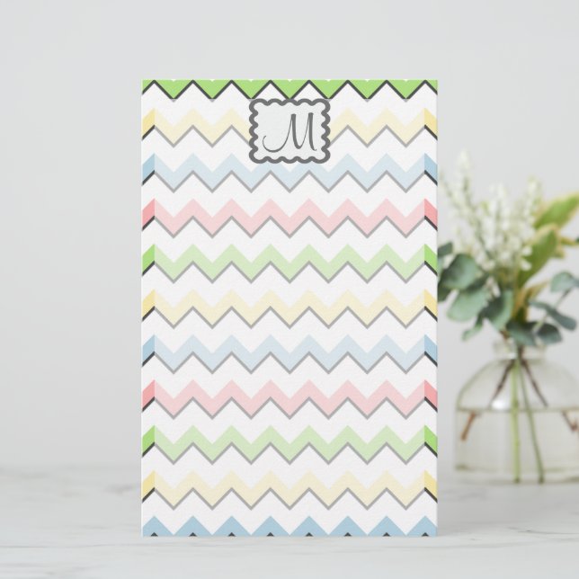 Pastel Chevron med Monogram av Shirley Taylor Brevpapper (Stående Fram)