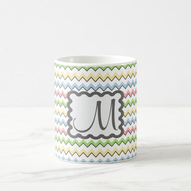 Pastel Chevron med Monogram av Shirley Taylor Kaffemugg (Center)