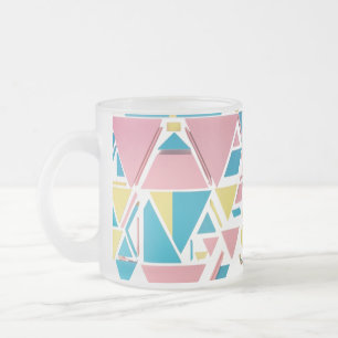 Pastel Geometric Triangles - Modern Retro Frosted Frostad Glasmugg