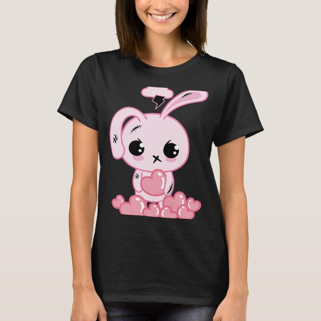Pastel Goth Cute Rosa Bunny under Storm Creepy Eas T Shirt (Framsida)