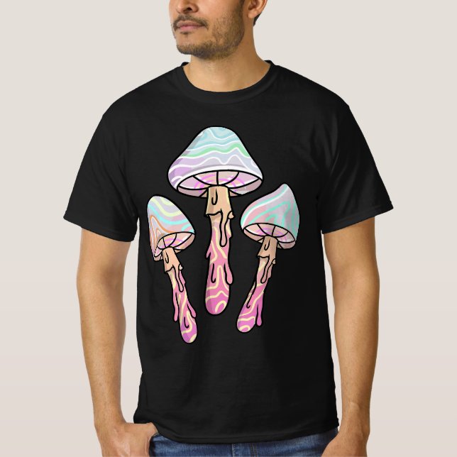 Pastel Goth Dripping Mushrooms  T Shirt (Framsida)