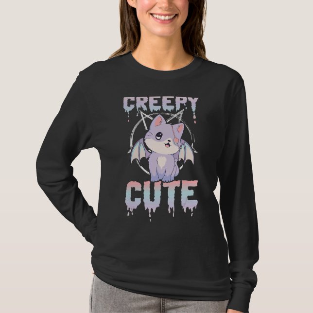 Pastel Goth Pentagram Creepy Cute T Shirt (Framsida)