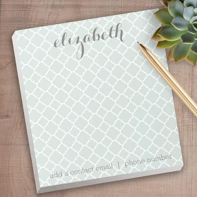 Pastel Mint & Grått Quatrefoil Mönster eget namn Anteckningsblock (Personalized Notepad)