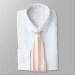 Pastel Orange Peach Rand Solid Färg Slips<br><div class="desc">Lovbara lätta vår-pastellorangen strimlade färg. Minimalistisk enkel modern trendig chic stil pastellaöstrad i ömtåligt orangesolid färg. Pastel Orangehome decor,  pastel orangeaesthetic decor,  pastel orangekitchen,  Pastel orange färg. Pastellorangespring sommarhalsen slips. Klassisk vintage,  pastel orange och vit färgad rand mönster,  trendig sommstrand sol vibes design.</div>