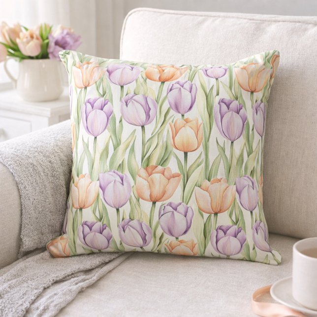 Pastel Peach Purple Tulips Easter Spring Floral Kudde (Skapare uppladdad)