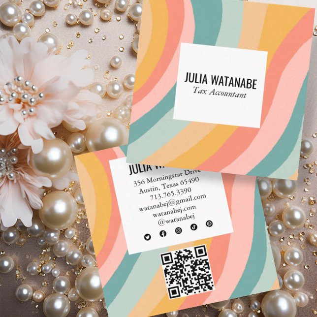 Pastel Rainbow Minimalist Rand QR Social Media Fyrkantigt Visitkort (Pretty feminine pastel rainbow stripes business cards with custom QR code and social icons)
