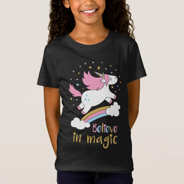 Pastel Rainbow Unicorn T Shirt (Framsida)