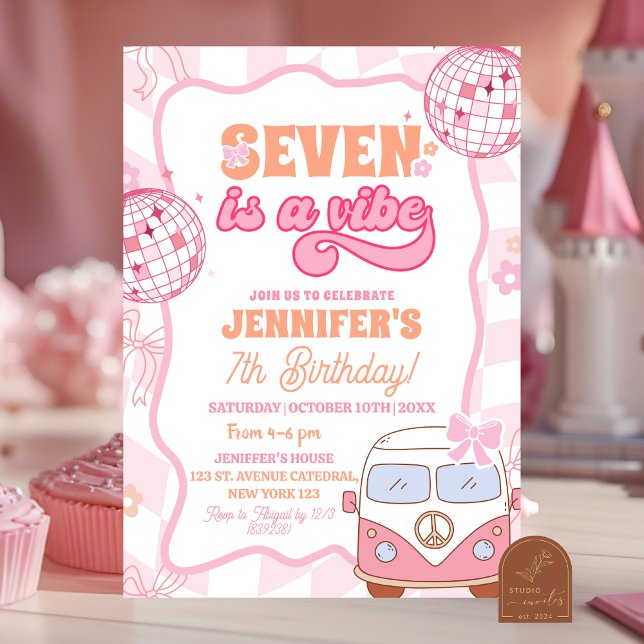 Pastel Retro Seven är en stämning Van Groovy födel Inbjudningar (Skapare uppladdad)