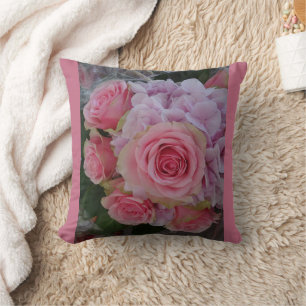 Pastel Ro och Hydrangea Flowers Dekorativ kudde