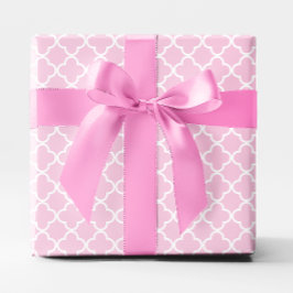 Pastel Rosa och White Lattice Quatrefoil Presentpapper