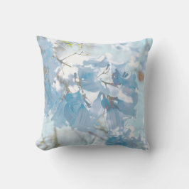 Pastel Soft Blue Jacaranda Träd Flowers Blommar Kudde