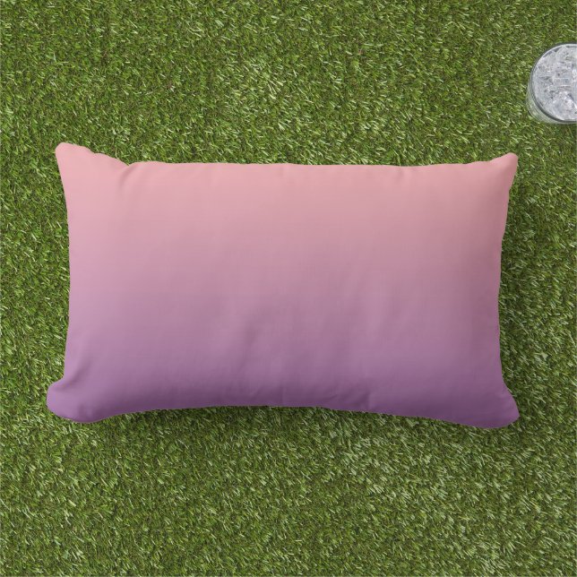 Pastel Sunset Rosa Lila Ombre Gradient Outdoor Lumbarkudde (Gräs)