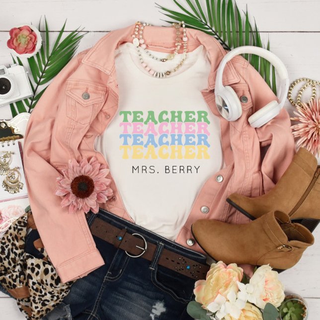 Pastel Teacher Lägg till ditt namn T Shirt (Skapare uppladdad)