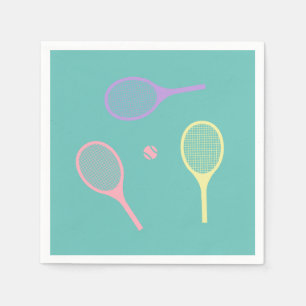 Pastel Tennis Rackets med Tennis Boll på Grönt Pappersservett