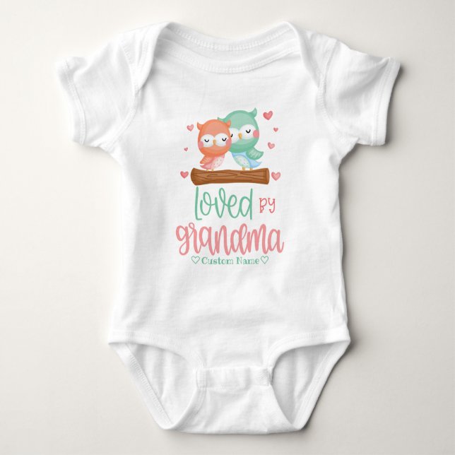 Pastel Uggla | Loven av mormor - morbarn Gift T Shirt (Framsida)