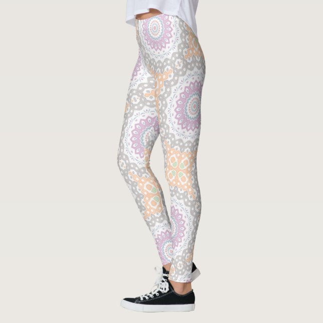 Pastel Vår Mandala Mönster i Soft Symmetry Leggings (Vänster)