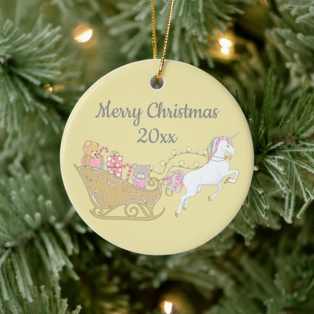 Pastel Yellow Christmas Unicorn Santa's Sleigh Julgransprydnad Keramik (Träd)
