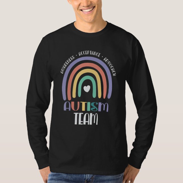 Pastell Boho Regnbåge Stolt Team Autism Familj Mat T Shirt (Framsida)