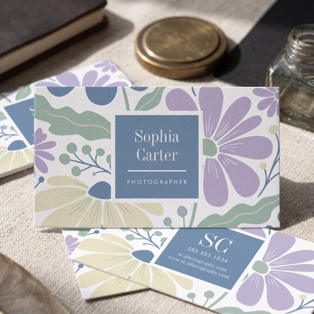 Pastell Botanisk Blommig Ram Visitkort (Simulated business cards on table)