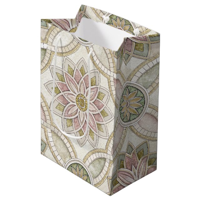 Pastell Opalescent Blommig Moasik - Mandala (Framsidan Vinklad)