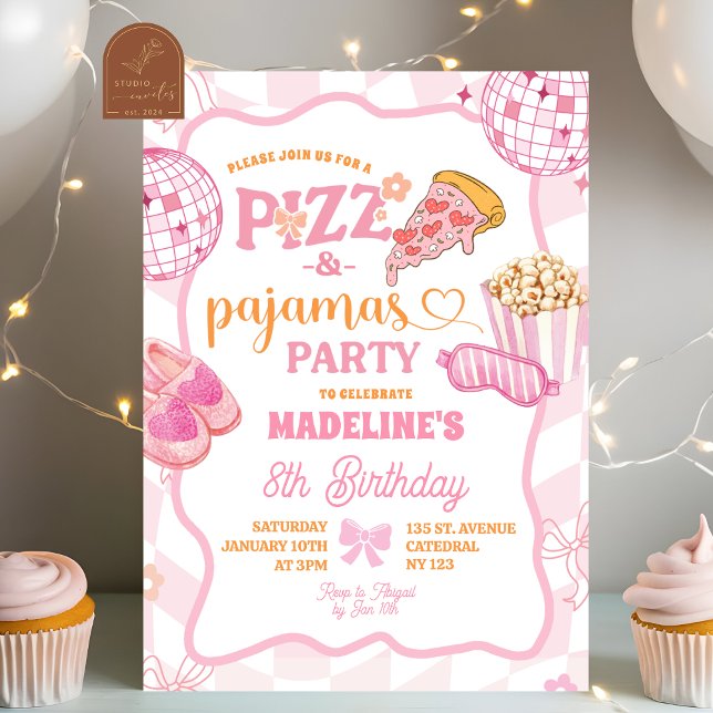 Pastell Retro Pizza och Pyjamasfest Inbjudningar (Skapare uppladdad)