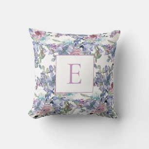 Pastell Rosa Blå Lila Blommor Vit Monogram Kudde