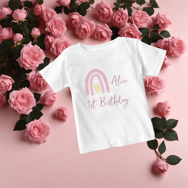 Pastell rosa gul regnbåge Födelsedagsfest T Shirt (Skapare uppladdad)