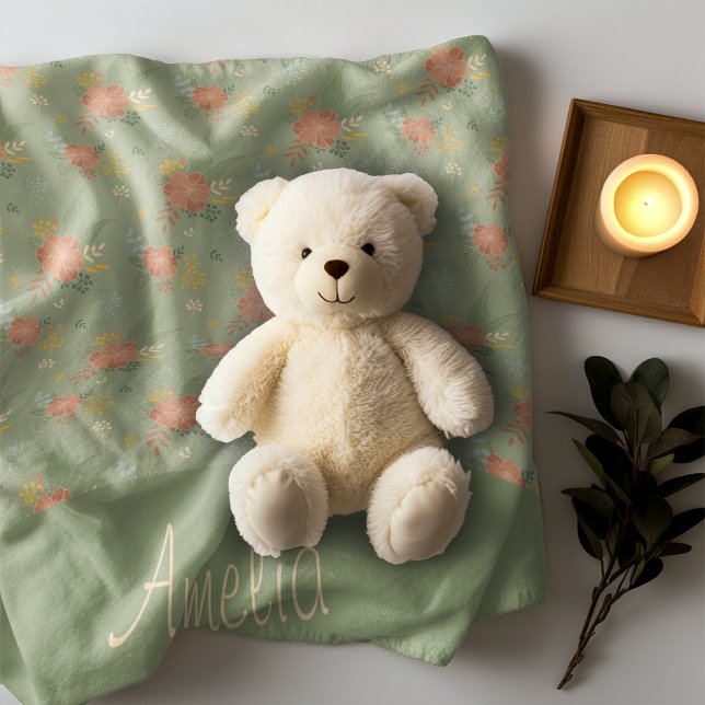 Pastellbeige grönt mint blommigt rand mönster namn fleecefilt (Skapare uppladdad)