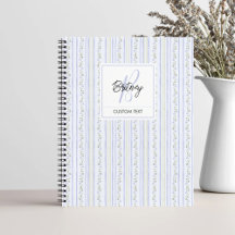 Pastellblå blommor och ränder Coquette Monogram
