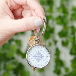 Pastellblå geometrisk blomsterupprepning mönster rund silverfärgad nyckelring