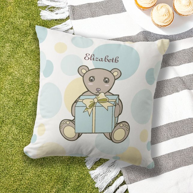 Pastellblå och gul teddybjörn barn ute utomhuskudde (Skapare uppladdad)