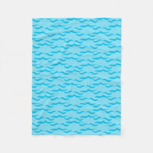 Pastellblåa havsvågor Fredlig ocean Fleecefilt
