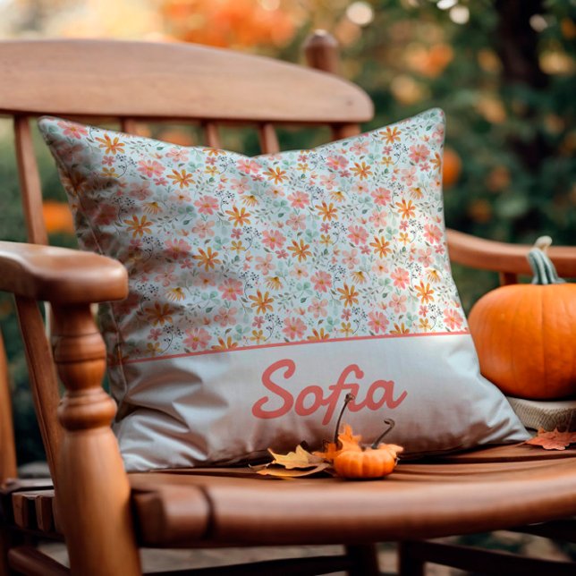 Pastellfärgad blomma, rustik boho Dekorativ kudde (Skapare uppladdad)