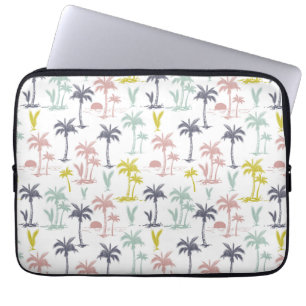 Pastellfärgad palmträd vid strandmönster laptop sleeve