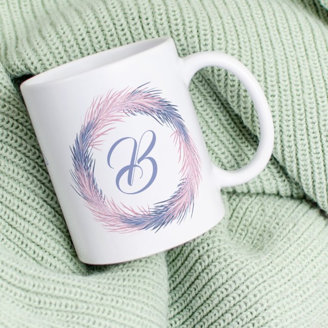 Pastellfärgad tallkrans Monogram Anpassad Vinter Kaffemugg (Skapare uppladdad)