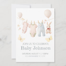 Pastellfärgade babykläder Blöjtparty-inbjudan Inbjudningar