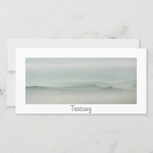 Pastellmorgon i Foggy Tuscany