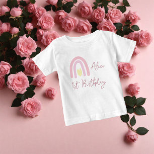 Pastellns rosa gult Födelsedagsfest för regnbåge T Shirt