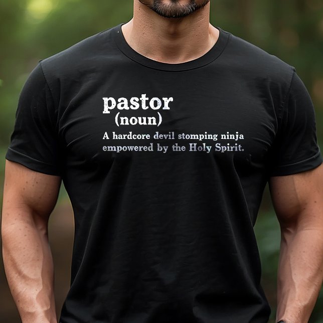 Pastor Definition Funny Religiösa Faith T Shirt (Skapare uppladdad)