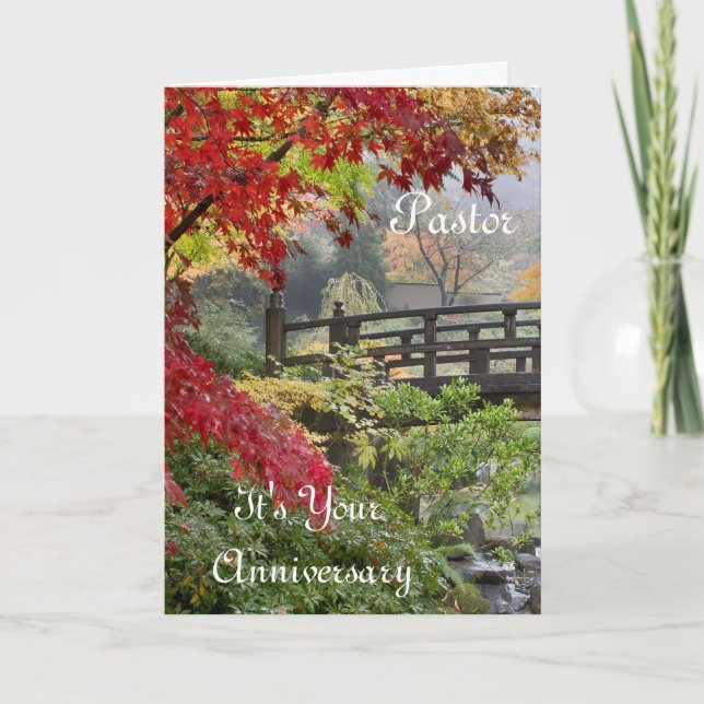 Pastorn är det din årsdag helgkort (Framsida)