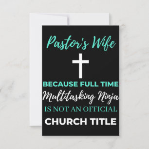 Pastorns hustru eftersom multitasking sker i Fullt Tack Kort