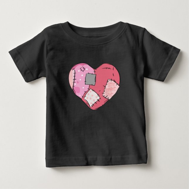 Patched Heart Goth Baby Baby T Shirt (Framsida)