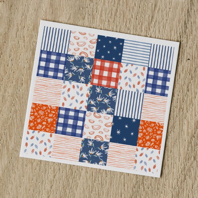 Patchwork 4:e juli Rött vitt blått Pappersservett (Red, white, and blue patchwork Fourth of July party paper napkins.)