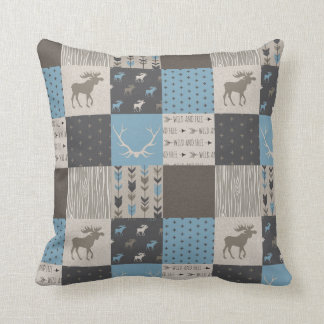Patchwork Moose Woodland Pillow - Blue/Tan/Brown Kudde