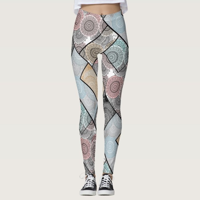 Patchwork quilt ceramic tile circles mandala paste leggings (Framsida)
