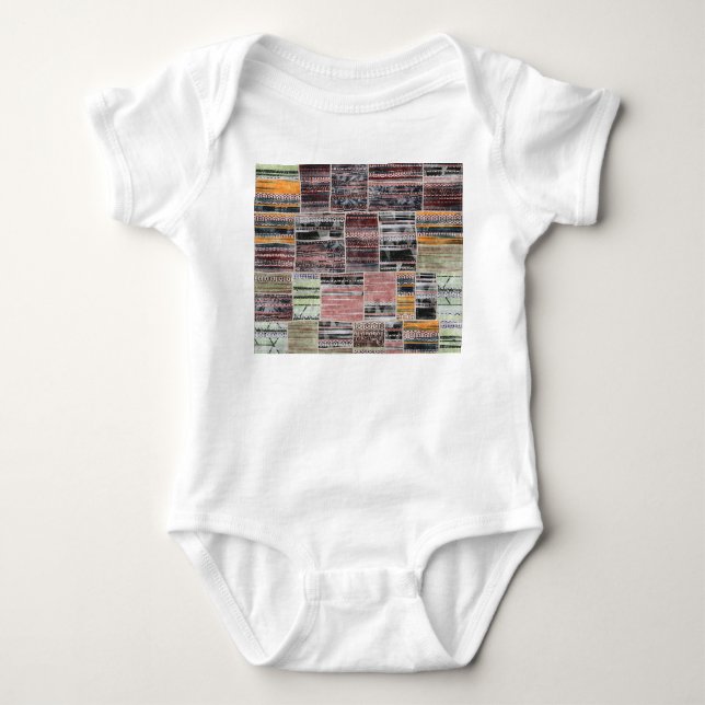 Patchwork Quilt Collage Seamless Print. T Shirt (Framsida)