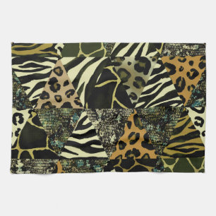 Patchwork Safari: Watercolor Animal Print. Kökshandduk